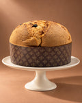 Panettone artigianale classico 1 kg con burro di bufala Tenuta Agrilat intero su alzata